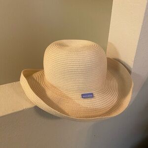 Wallaroo Hat Company. Women’s Cream Sun Hat.